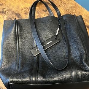 Used Marc Jacobs leather bag with 2 way straps